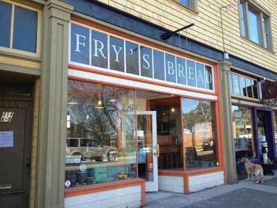 Fry's Bakery, Victoria